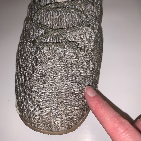 Nike LeBron XV 15 Low Light Bone Athletic Shoes - Picture 12 of 14